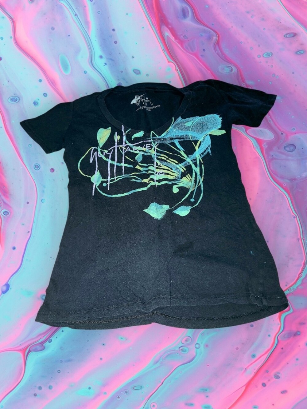 Guy Harvey Junior's size large t-shirt